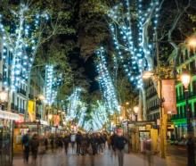 Tours, December 18, 2021, 12/18/2021, Barcelona: Christmas Lights in La Rambla! (online)