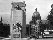 Talks, April 10, 2023, 04/10/2023, Weaponizing Memory Politics in Hungary (in-person and online)